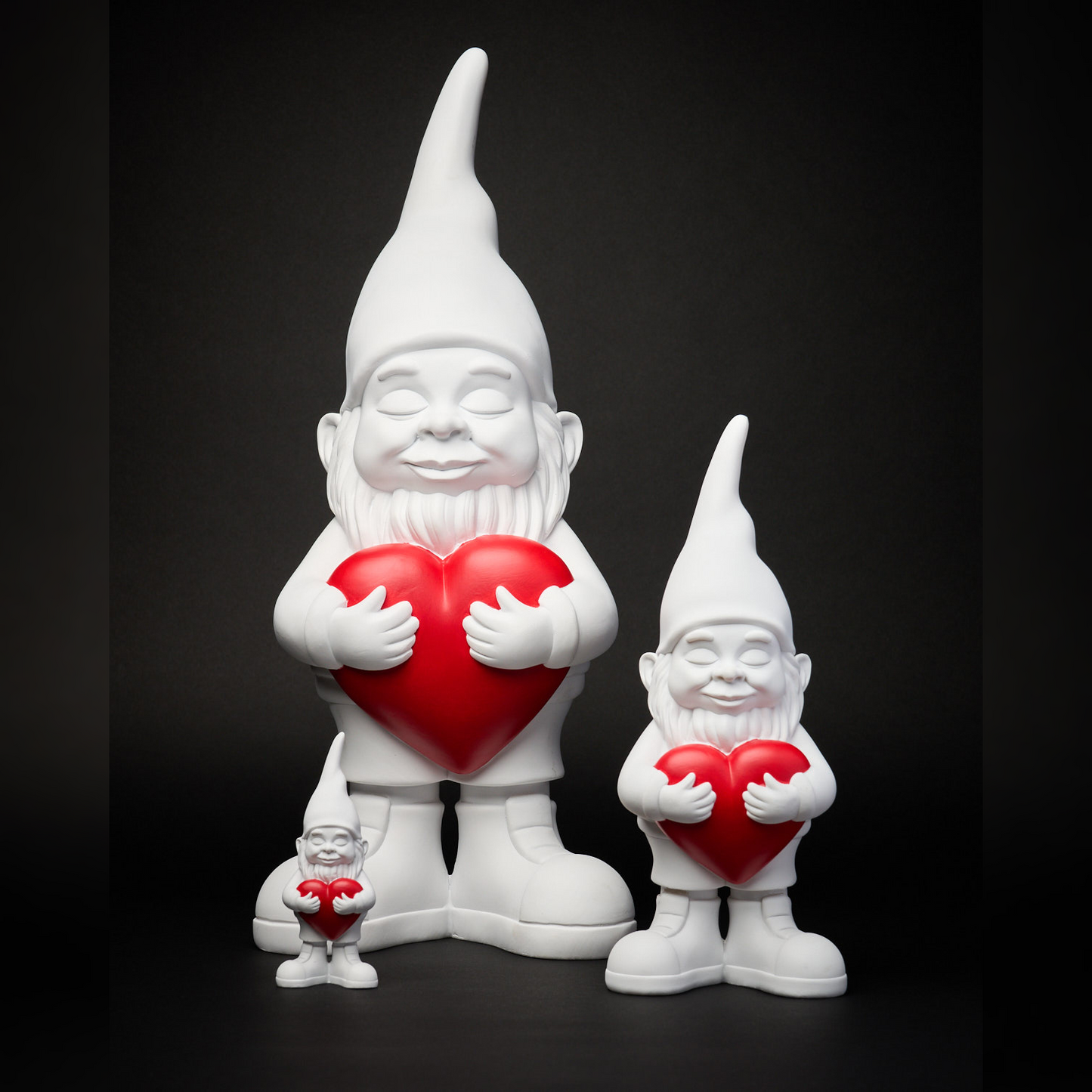 Dwarf Bernardo "Lover" Giant White Statue